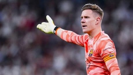 El Barça sigue presionando a Ter Stegen y esta es la última jugarreta al portero: el club le retira la capitanía