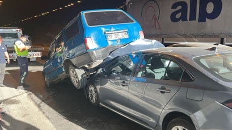 Anadolu Otoyolu'nda zincirleme kaza!