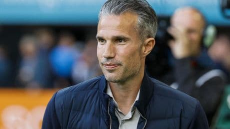 Robin van Persie weet dat er veel nodig is voor plek twee: ’Dat moet het heel erg meezitten’