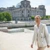 ARD-Sommerinterview: Polizei stoppt Störung von Weidel-Interview nach 30 Minuten