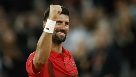 Sinner Djokovic semifinale al Roland Garros, il serbo: «Posso ancora giocare al massimo livello»