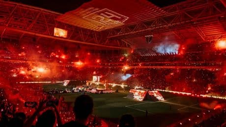 Cimbom'dan UEFA zaferinin 25. yılına özel buluşma!