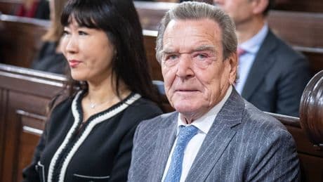 Gerhard Schröder will offenbar doch vor Nord Stream-Ausschuss aussagen