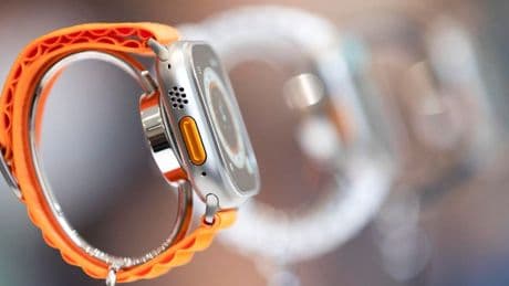 Samsung, Fitbit And Huawei Soundly Beaten By New Apple Watch