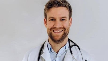 Alexandre Olmos, médico: "Si solo haces cardio estás acelerando tu envejecimiento sin darte cuenta"