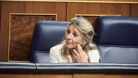 PSOE y Sumar pactan retribuir dos semanas del permiso parental y ampliar el de nacimiento