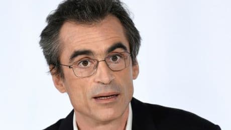 Raphaël Enthoven, déprogrammé d'un festival à Besançon pour des propos sur Gaza, dénonce une "censure"