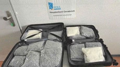 Nederlander (48) ’smokkelt’ 30 kilo xtc en 5 kilo ketamine mee in trein naar Berlijn