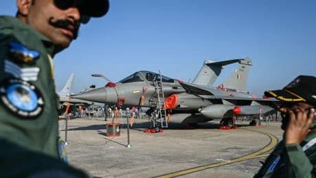 L’Inde confirme l’achat de 26 avions Rafale à la France