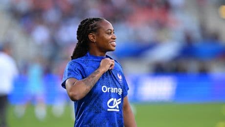 Foot féminin : Marie-Antoinette Katoto signe quatre ans à l’OL Lyonnes