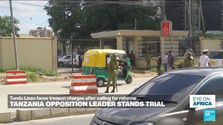 Tanzania : opposition leader stands trial