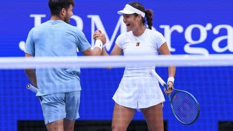 Alcaraz y Raducanu, la pareja más esperada del dobles mixto, tiene un debut amargo