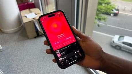 "Des étoiles dans les yeux": comment Apple rend la musique accessible aux personnes sourdes et malentendantes