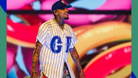 What do the cheapest tickets cost to see Chris Brown at MetLife Stadium?