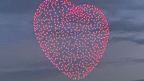 Licht-Spektakel in Bildern - Deutschlands größte Drohnenshow