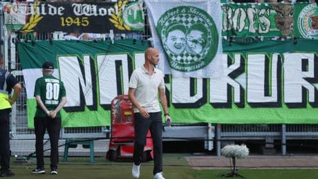 Paul Simonis debuteert met VfL Wolfsburg met monsterscore in Duitse beker