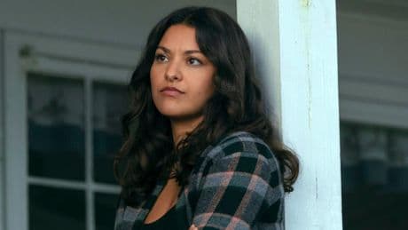 Why Does Jenna From ‘The Waterfront’ Look So Familiar?