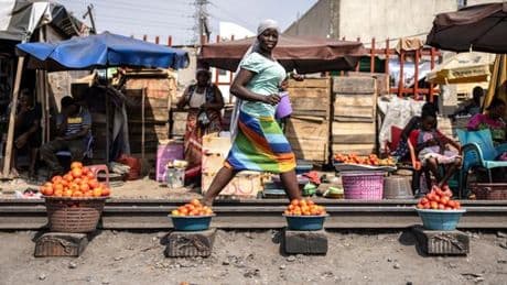 Les pays pauvres étranglés par le poids de la dette