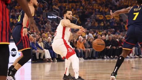 NBA: Curry transparent, Houston écrase Golden State et entretient l’espoir