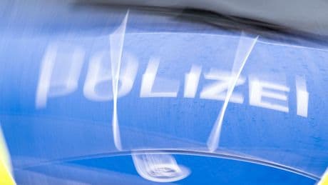 B507 länger gesperrt: Unfall bei Lohmar: Motorrad- und Autofahrer verletzt
