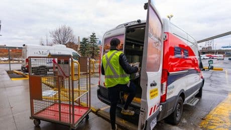 Canada Post ‘effectively insolvent’ as strike looms. Report suggests fixes