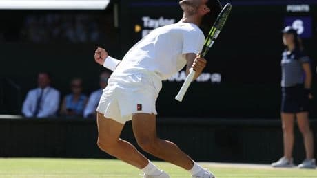 Horario y dónde ver la final de Wimbledon Carlos Alcaraz - Jannik Sinner por TV y online en España