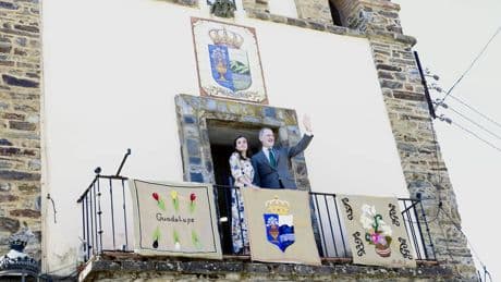 Cercanía y cariño de los reyes en su visita a Guadalupe: los mejores momentos