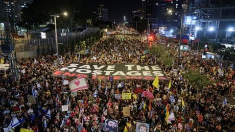 Liveblog zum Krieg in Nahost: Hunderte demonstrieren in Tel Aviv für Kriegsende