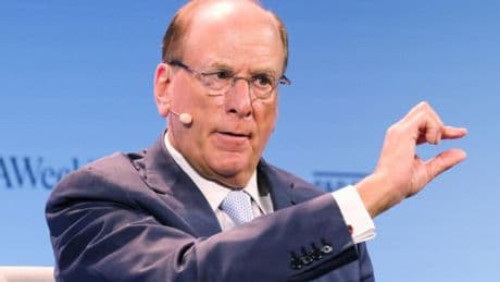 La ofensiva de BlackRock desata un aluvión de fondos de Defensa