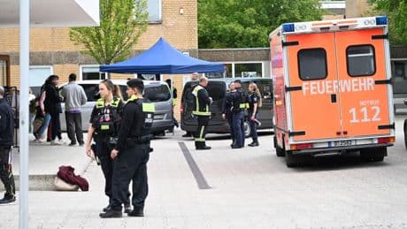 13-Jähriger stach zu - Polizei findet Tatwaffe nach Schul-Attacke