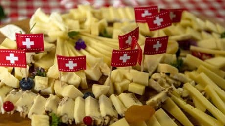 Uhren, Schokolade, Käse: Nach US-Zollhammer fürchten Schweizer Wirtschaftseinbruch