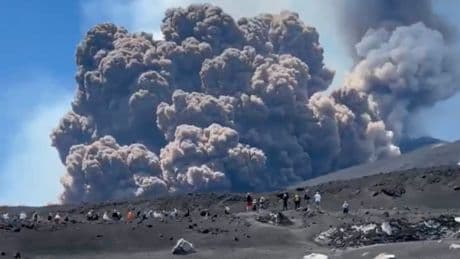Mount Etna eruption live: Huge volcanic blast in Italy sends tourists fleeing