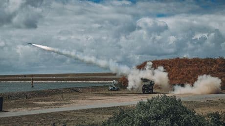 Defensie vuurde bij test zestien raketten af vanaf Afsluitdijk