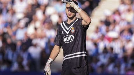 El Espanyol se mantiene firme por Joan García ante el Barça y exige su cláusula: "No vamos a malvenderlo"