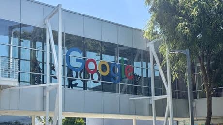 Google Search: des mots-clé à l’IA, rencontre avec l'homme qui mène la quête sans fin de la recherche parfaite