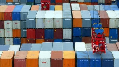 Konjunktur: Importpreise mit größtem Rückgang seit gut einem Jahr