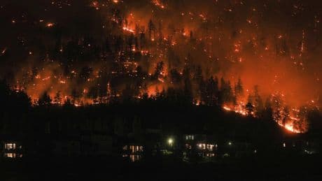 Le Canada touché par les premiers grands incendies de la saison, deux morts et un millier d'évacués