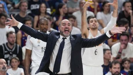 El Real Madrid arranca su camino hacia Abu Dhabi ante el París Basketball: "A mucha gente no le gusta que nos vayan bien las cosas"