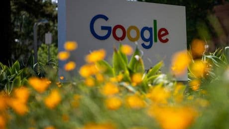 Google Street View fotografiert nackten Mann im Vorgarten – 11.000 Euro Entschädigung