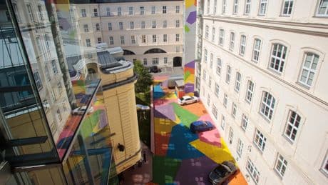 En Autriche, un musée combat la canicule à coups de peinture