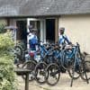 REPORTAGE. "En étant sur le vélo, je me sens libre" : avant les prochains Mondiaux au Rwanda, des espoirs africains s'entraînent en Bretagne