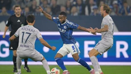 Schalke winkt gegen Kiel Aufstiegsplatz - Nürnberg braucht Punkte in Karlsruhe