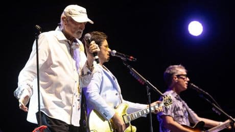 Los Beach Boys abrieron el festival Jardins de Terramar con un viaje al pasado