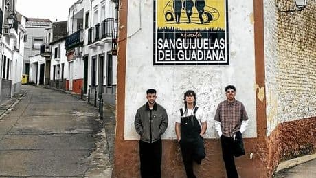 «Hablamos de nuestra gente y de lo que nos duele cuando se van del pueblo»