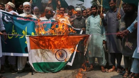 Kaschmir-Konflikt: Angst vor Eskalation wächst – Pakistan kündigt Reaktion auf indischen Angriff an