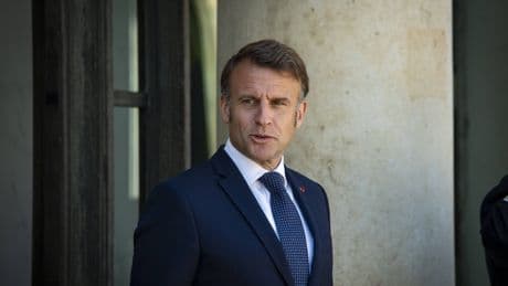 Pourquoi L'Elysée multiplie les démentis sur les réseaux sociaux