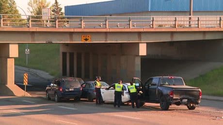 Driver arrested after 5-vehicle pileup in north Edmonton
