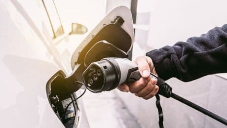 'I’m a car expert - this one electric car issue is not going away’