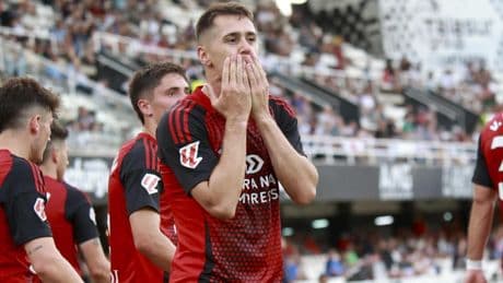 Izeta también hace números en el Mirandés