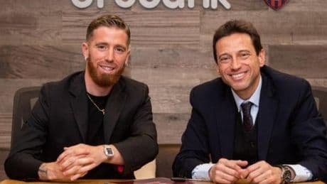 El presidente del equipo de Muniain deja el cargo entre acusaciones de soborno